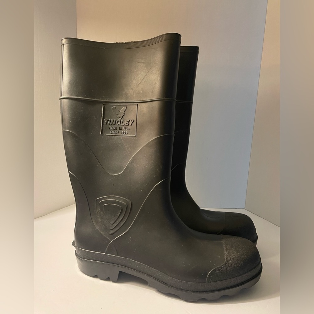 Tingley Unisex Black Composite Waterproof Rubber Boots 11 (Men) 13 (Women)